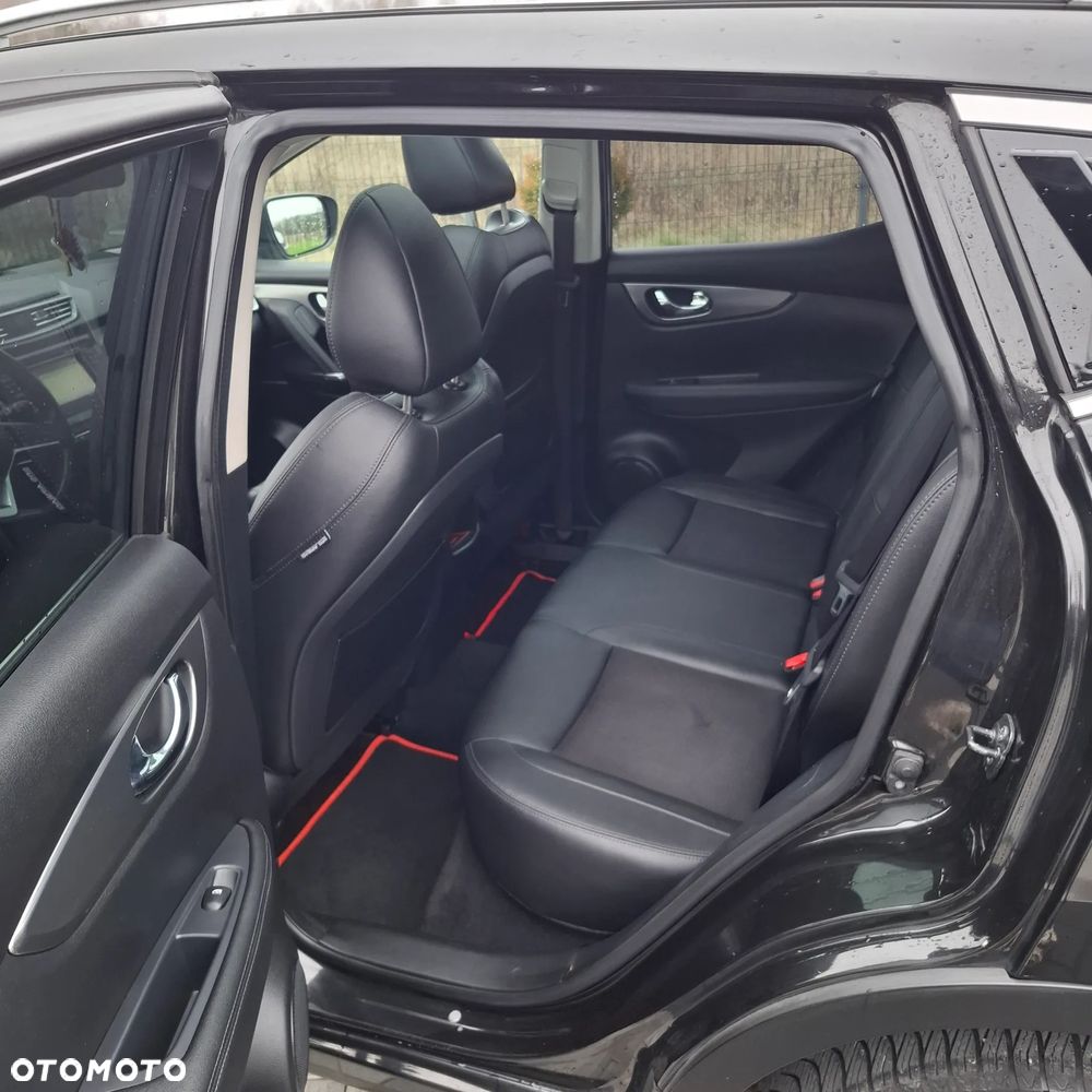 Nissan Qashqai 1.6 DIG-T N-Connecta - 24