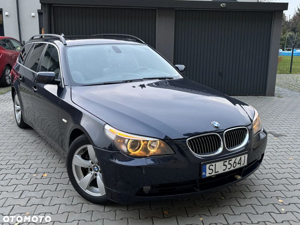 BMW Seria 5 525i - 4