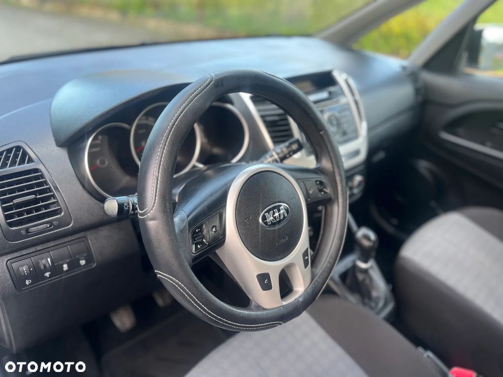 Kia Venga 1.4 Business Line - 13