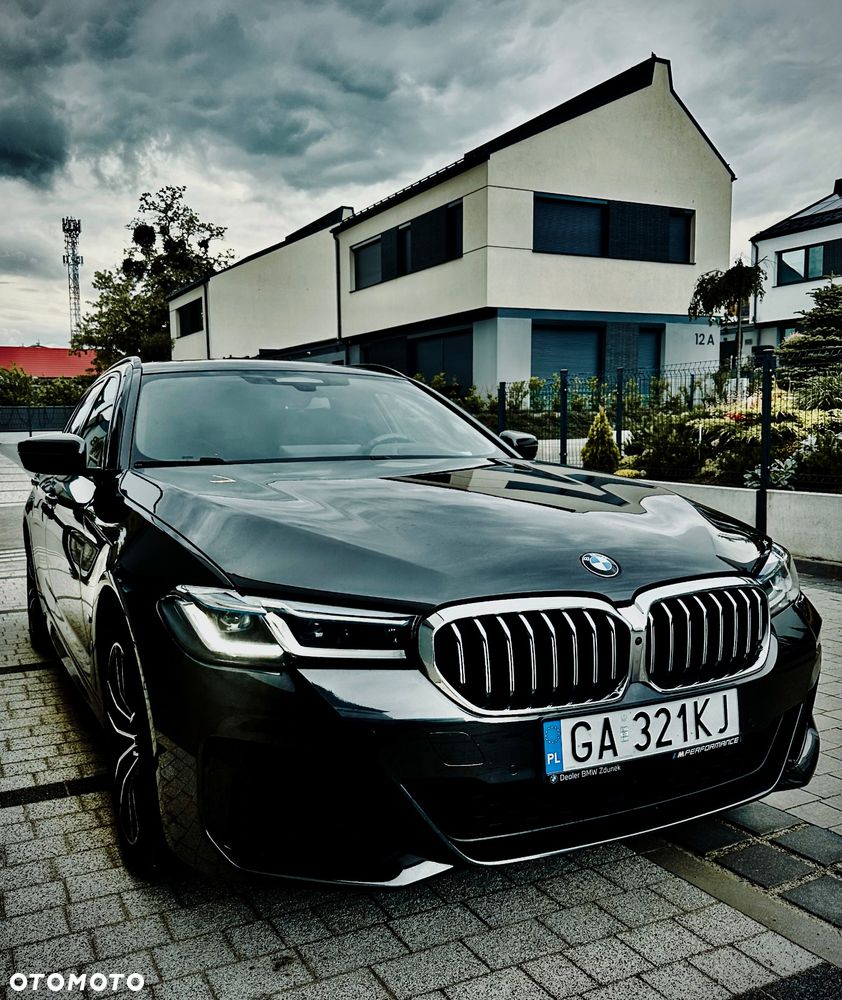 BMW Seria 5 520d xDrive mHEV M Sport sport - 3
