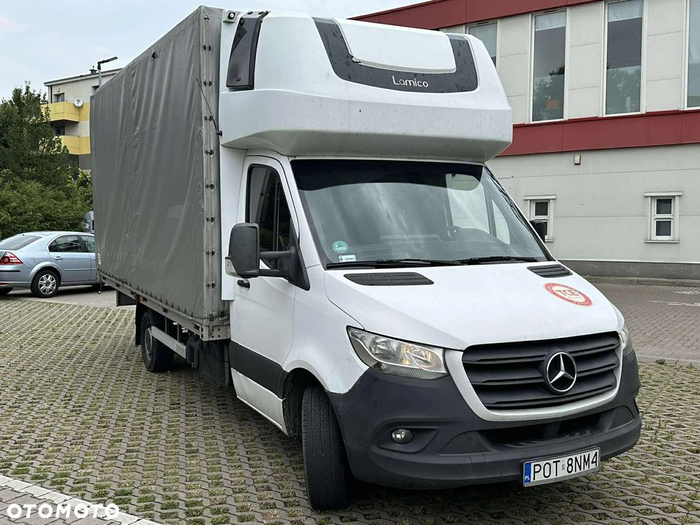 Mercedes-Benz Sprinter - 2