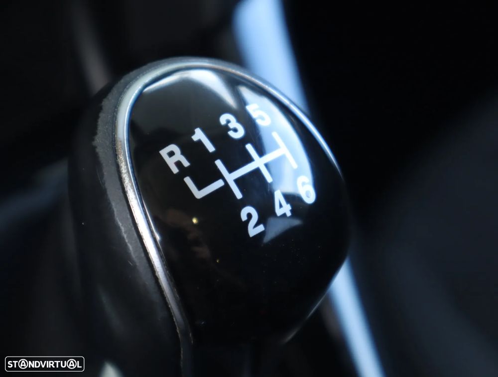 Ford Focus 1.0 EcoBoost Titanium - 50