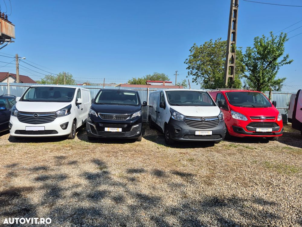 Opel Vivaro - 1