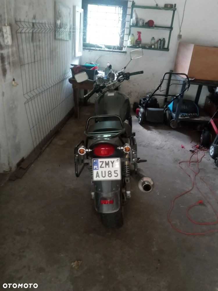 Suzuki GSX - 10