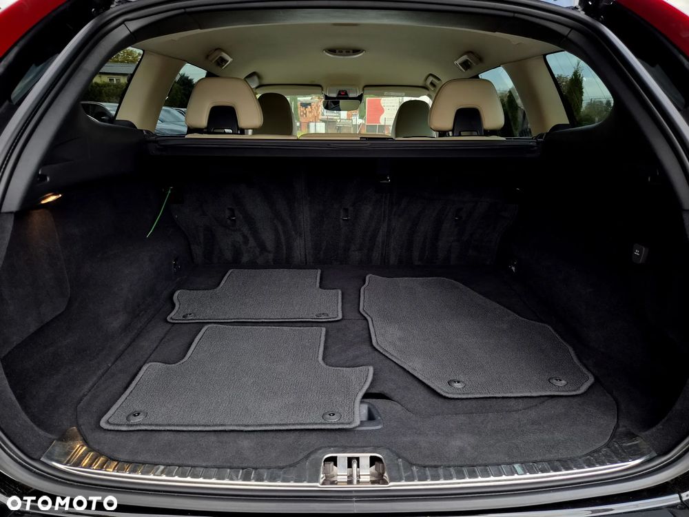 Volvo XC 60 D4 AWD Geartronic Summum - 26