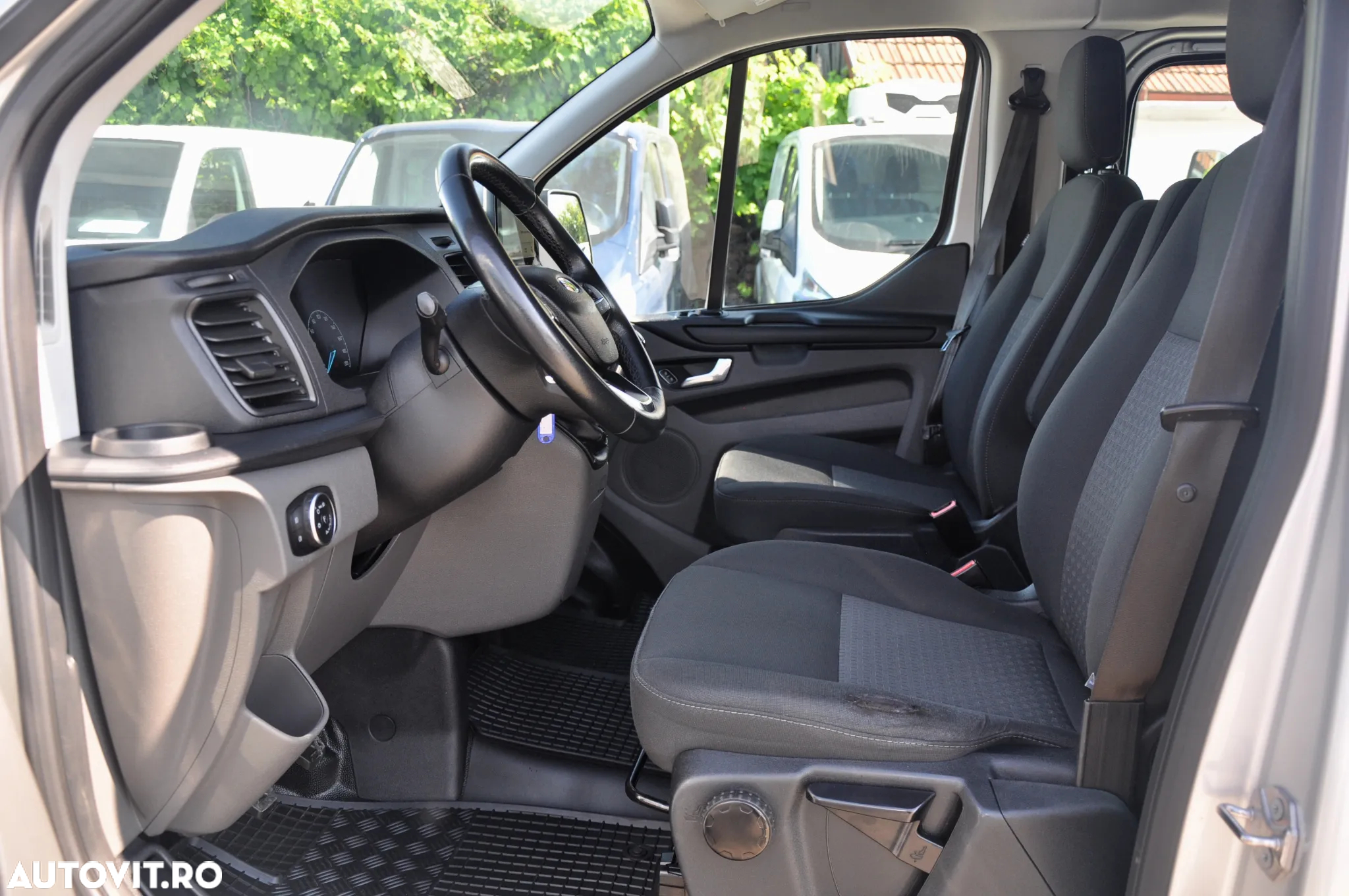 Ford Transit Custom L2H1 Doka 5 Locuri - 15