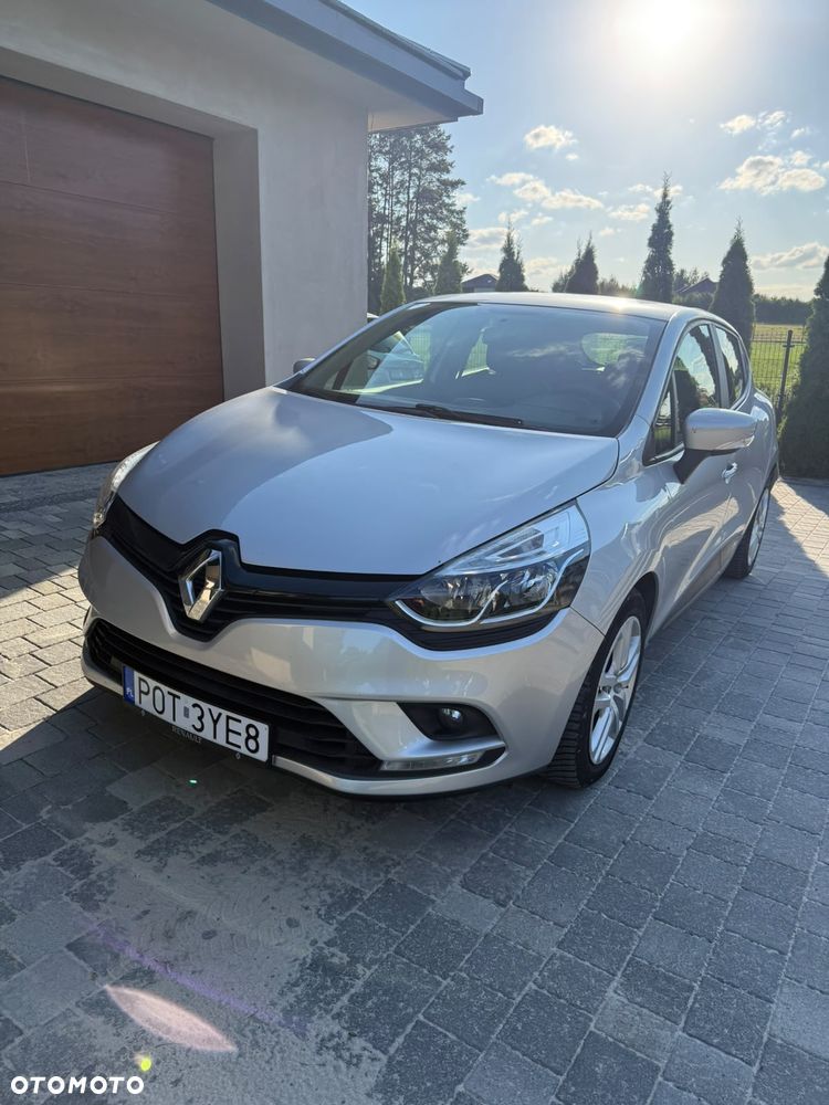 Renault Clio - 1