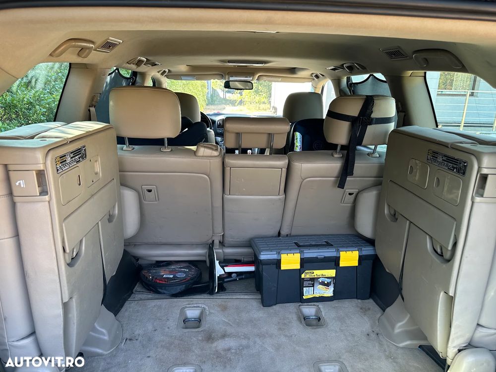 Toyota Land Cruiser - 6