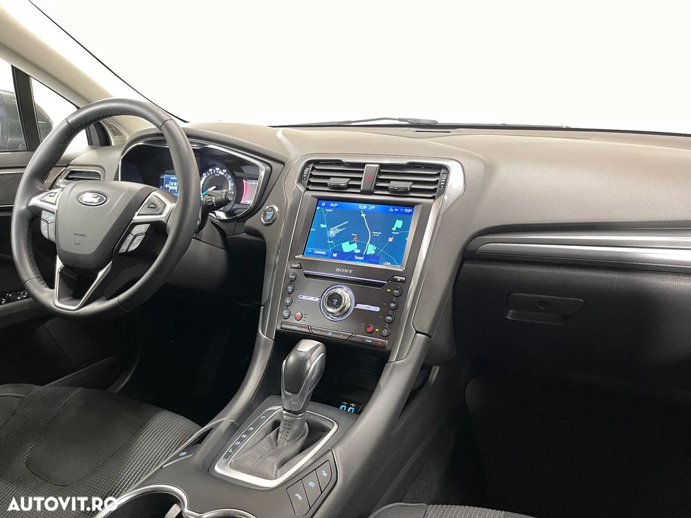 Ford Mondeo 2.0 HEV Titanium - 9