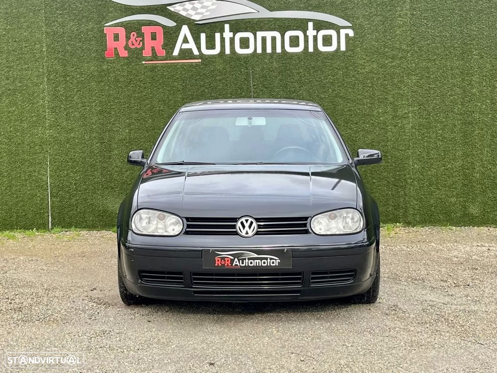 VW Golf - 4