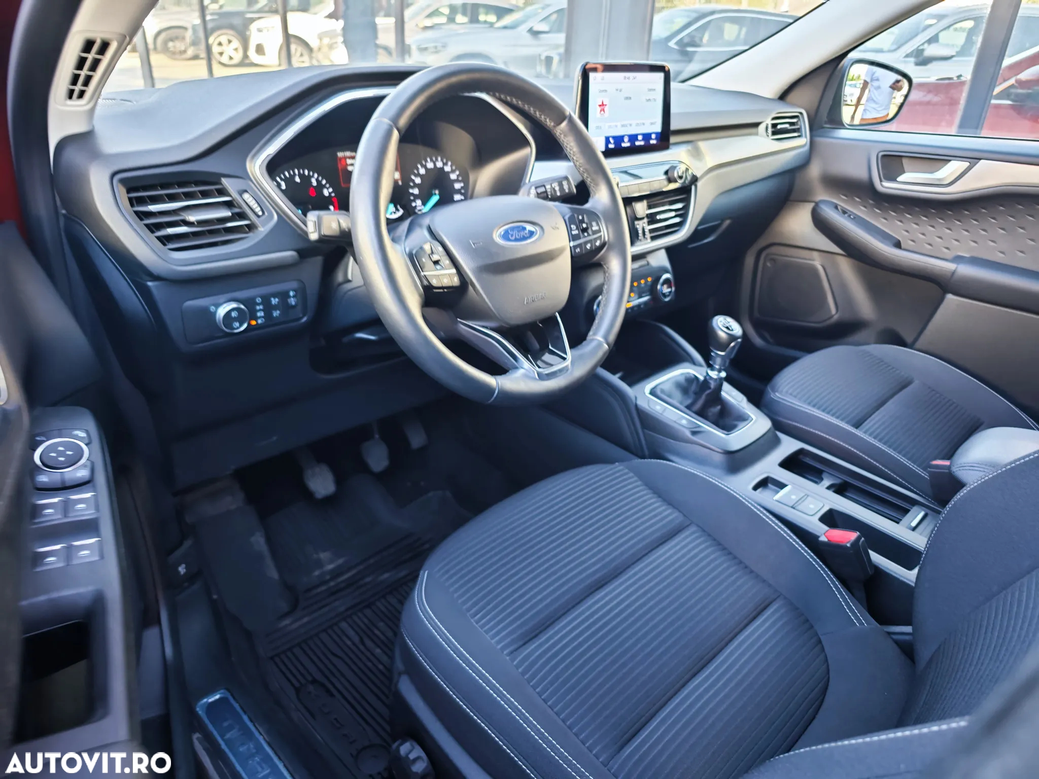 Ford Kuga 1.5 EcoBoost FWD Titanium - 10