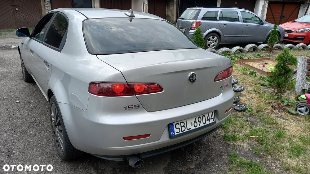 Alfa Romeo 159 1.9JTS Distinctive - 4