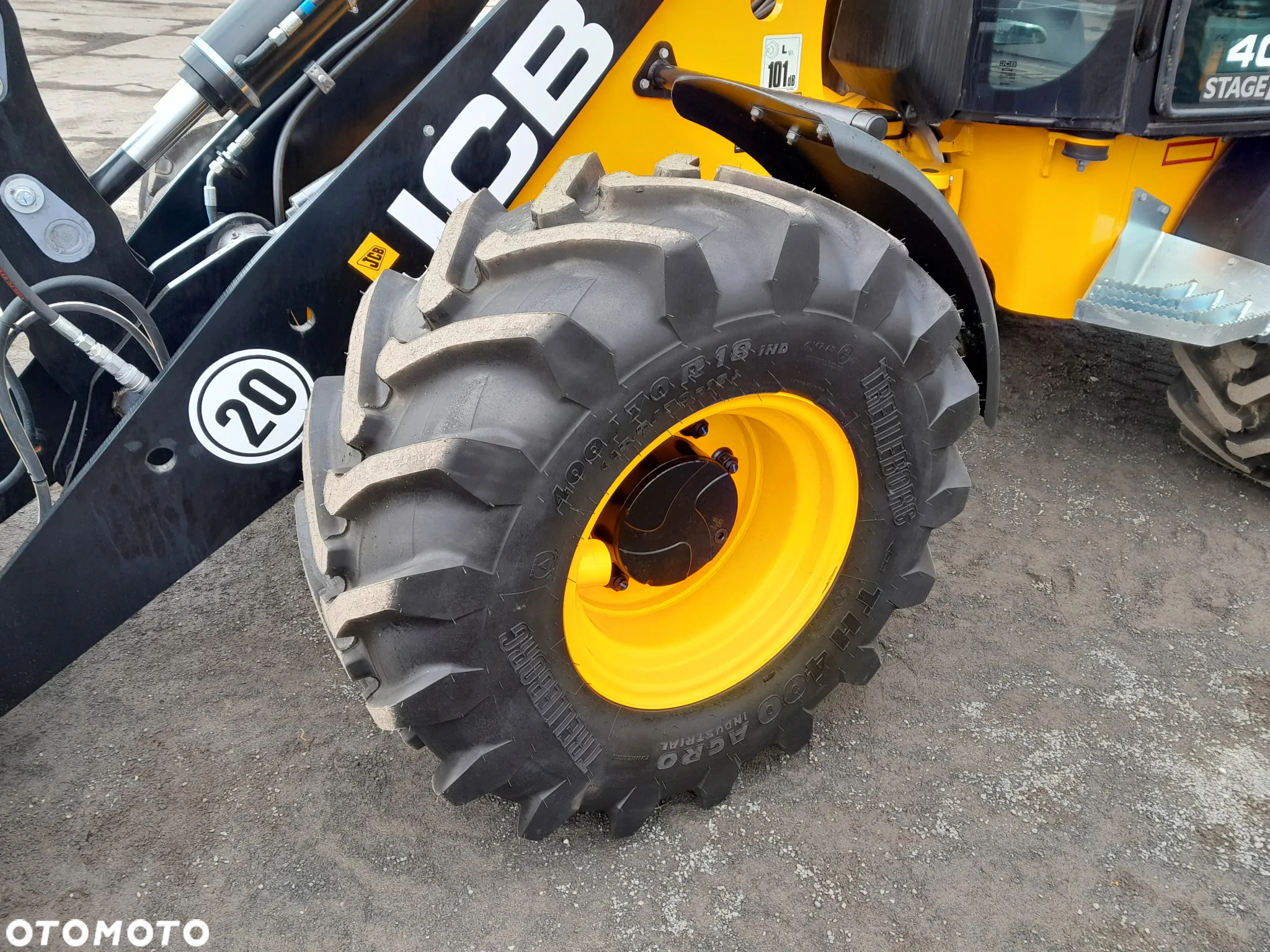 JCB 407 SV AG - 14