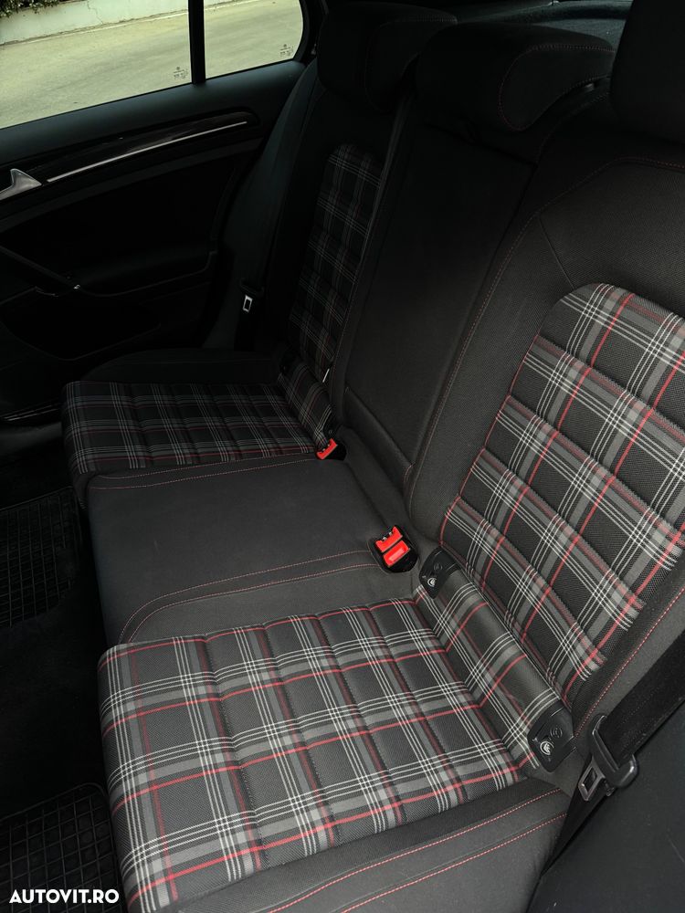 Volkswagen Golf 2.0 TSI BMT GTI Performance - 11