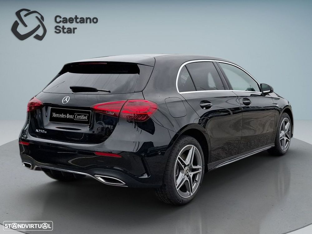 Mercedes-Benz A 250 e — fotografia 8
