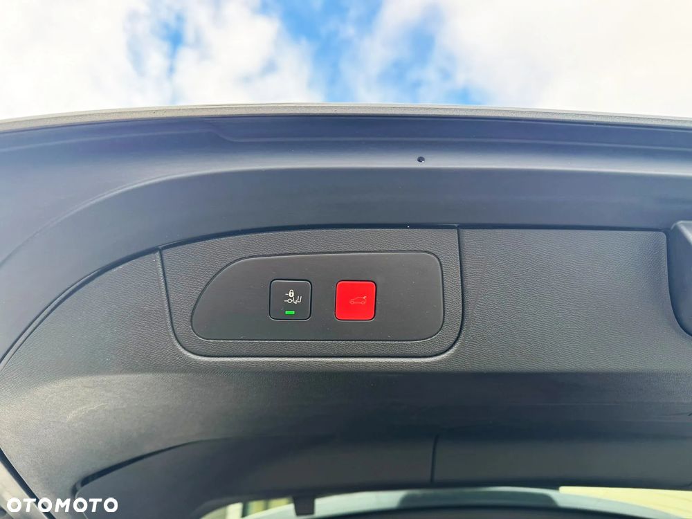 DS Automobiles DS 7 Crossback 2.0 BlueHDi Performance Line + - 35