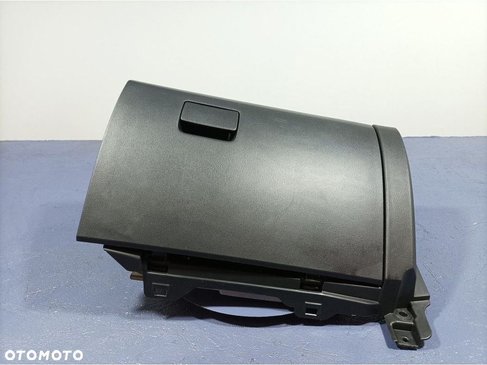 MAZDA 6 III GJ LIFT SCHOWEK PASAŻERA SKÓRA EU GHP9-64261 - 1