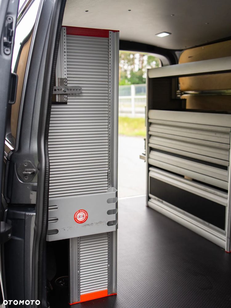 Volkswagen T6.1 - 28