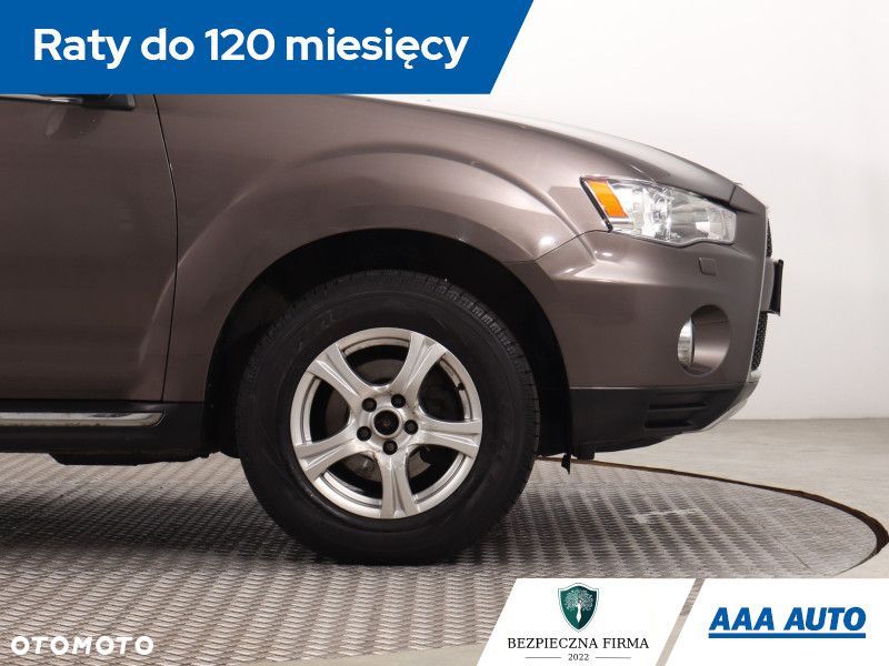 Mitsubishi Outlander - 16