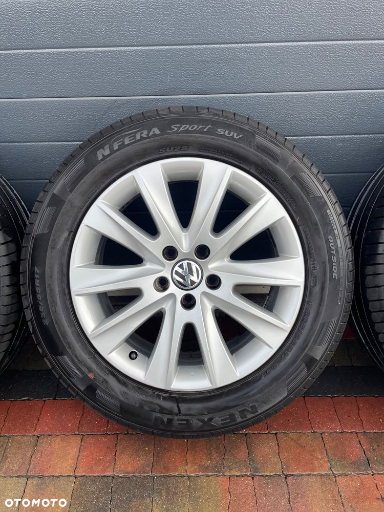 Akufelgi z Oponami VW 5x112 7Jx17 ET43 235/55/17 Nexen 24r 5N0601025 - 3