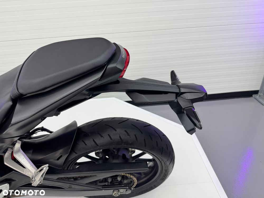Honda CB - 27