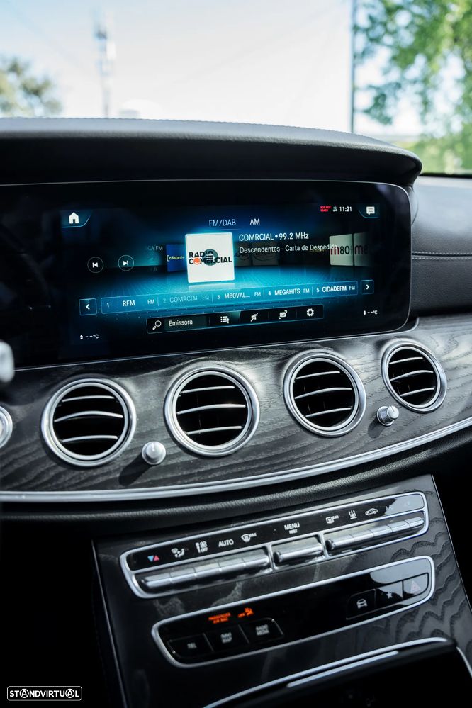 Mercedes-Benz E 300 de AMG Line - 40