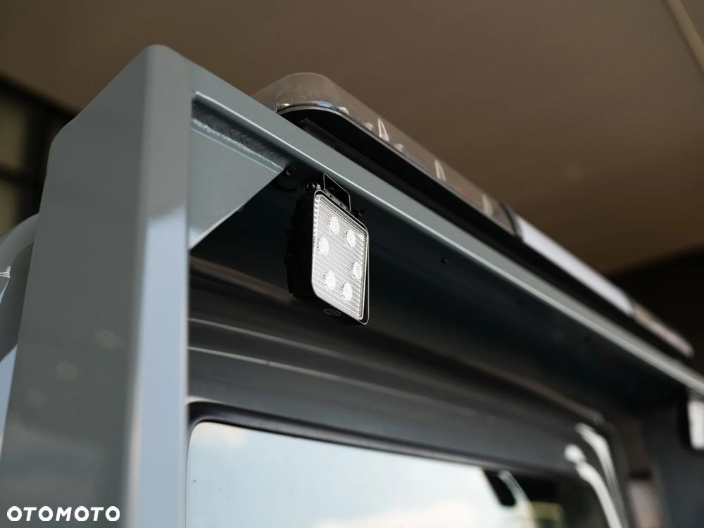 Mercedes-Benz Sprinter - 17