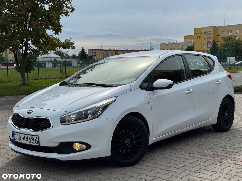 Kia Ceed 1.4 M - 11
