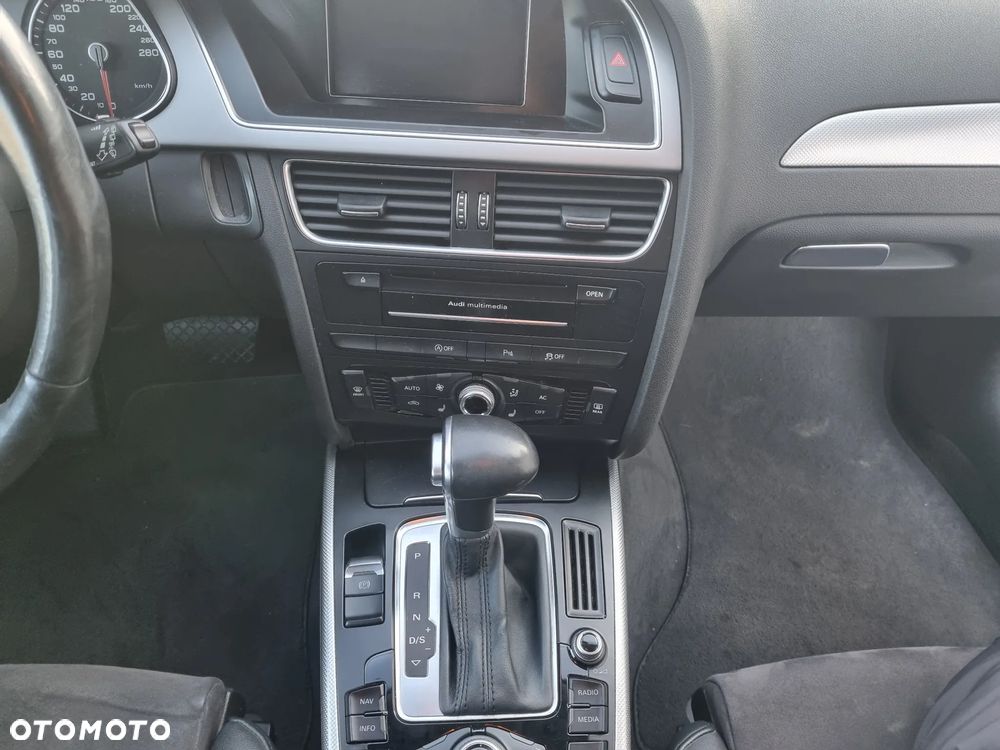 Audi A4 Avant 2.0 TDI DPF quattro S tronic Attraction - 23