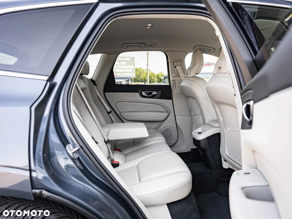 Volvo XC 60 B4 D Geartronic Inscription - 28