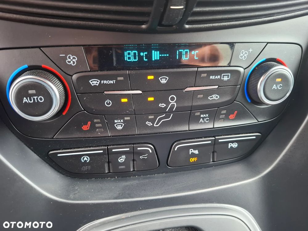 Ford Kuga 1.5 EcoBoost 2x4 ST-Line - 34