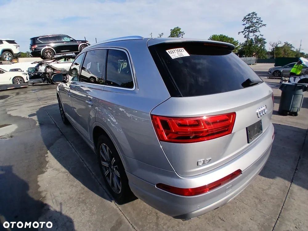 Audi Q7 - 4