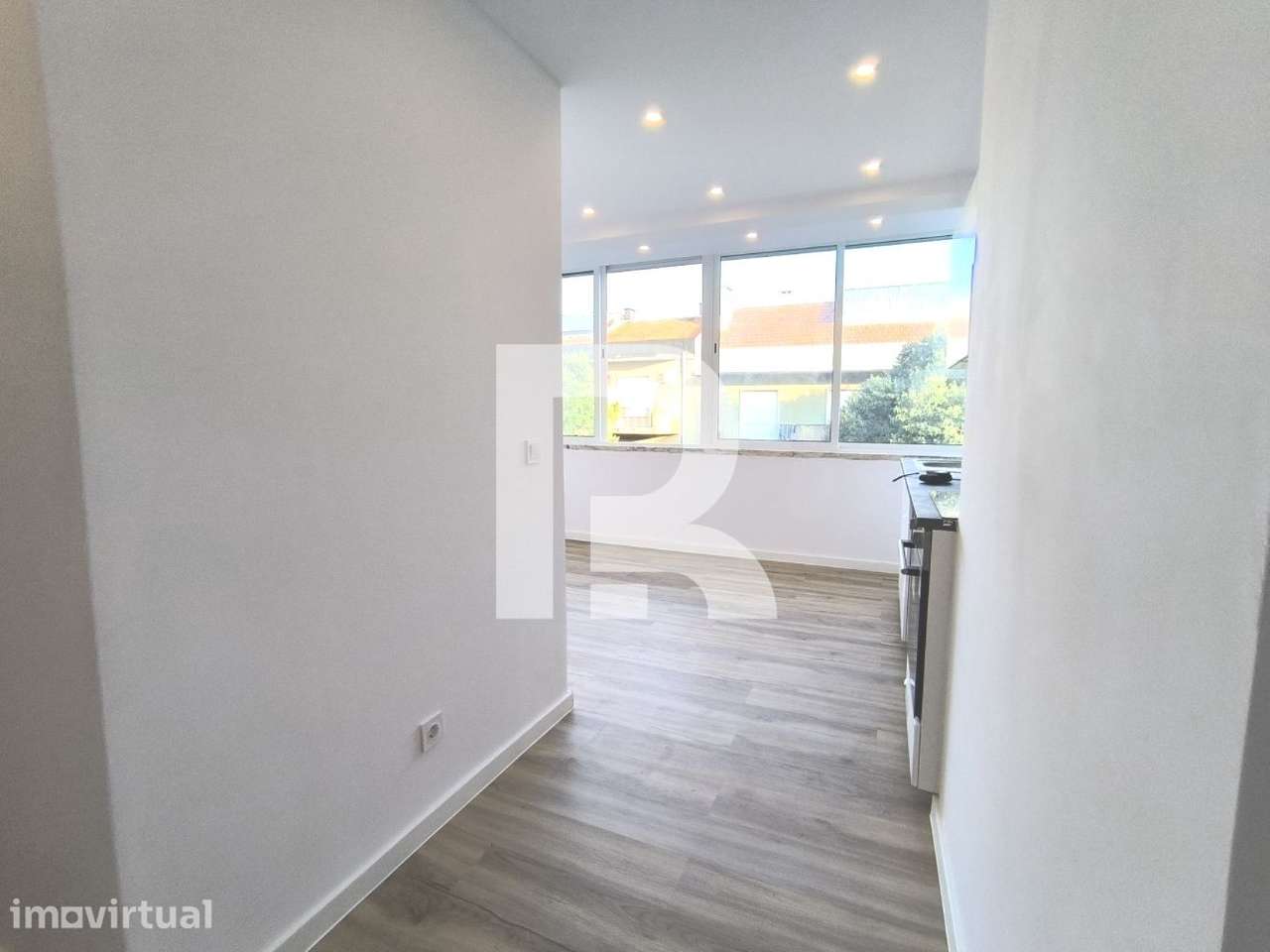 Apartamento T2 totalmente Remodelado na Damaia - Grande imagem: 3/25