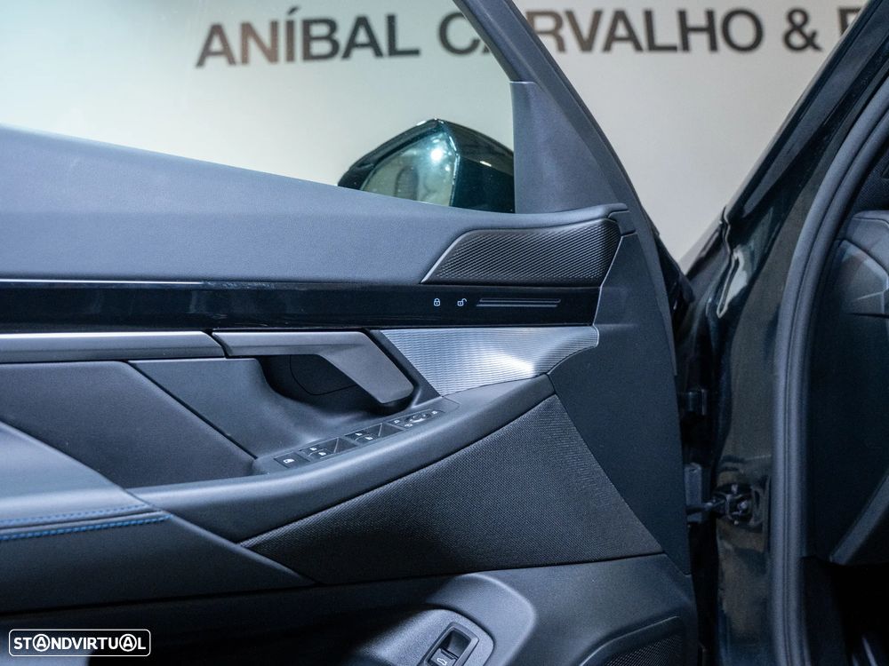 BMW 530 e Pack Desportivo M - 17