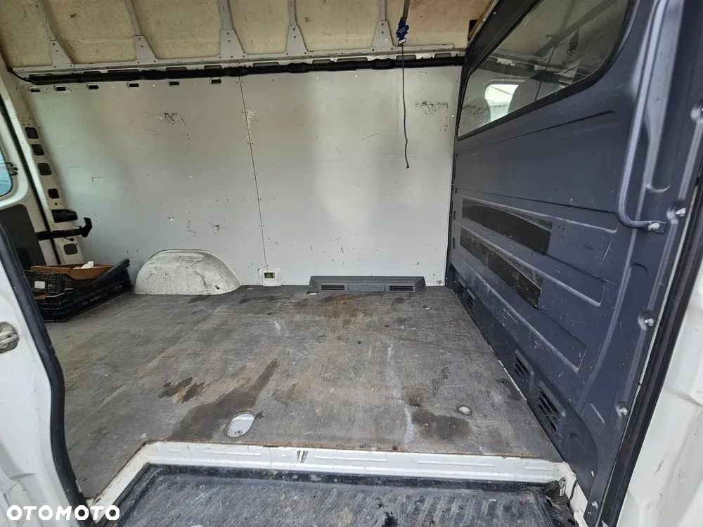 Volkswagen Crafter - 25