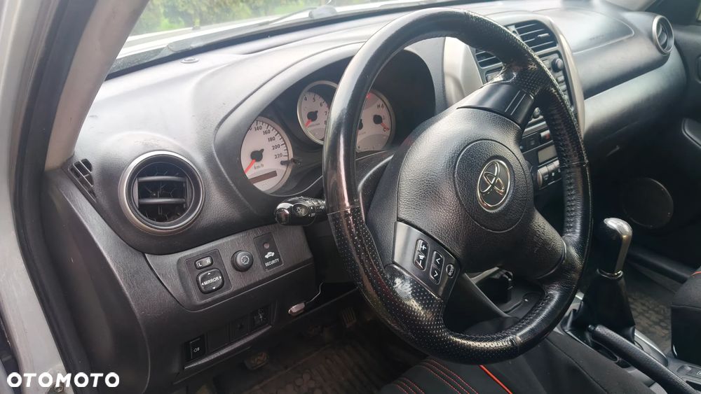 Toyota RAV4 2.0 VVT-i Sol - 5