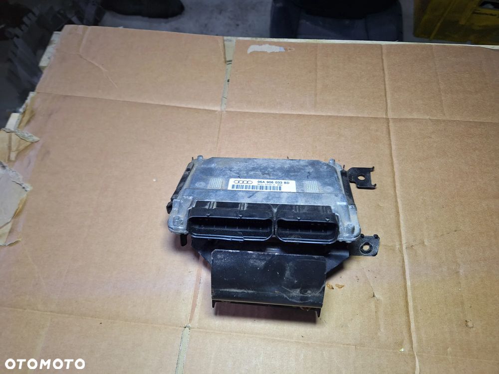 komputer sterownik silnika VW GOLF IV 06A906033BD   (1/9) - 3
