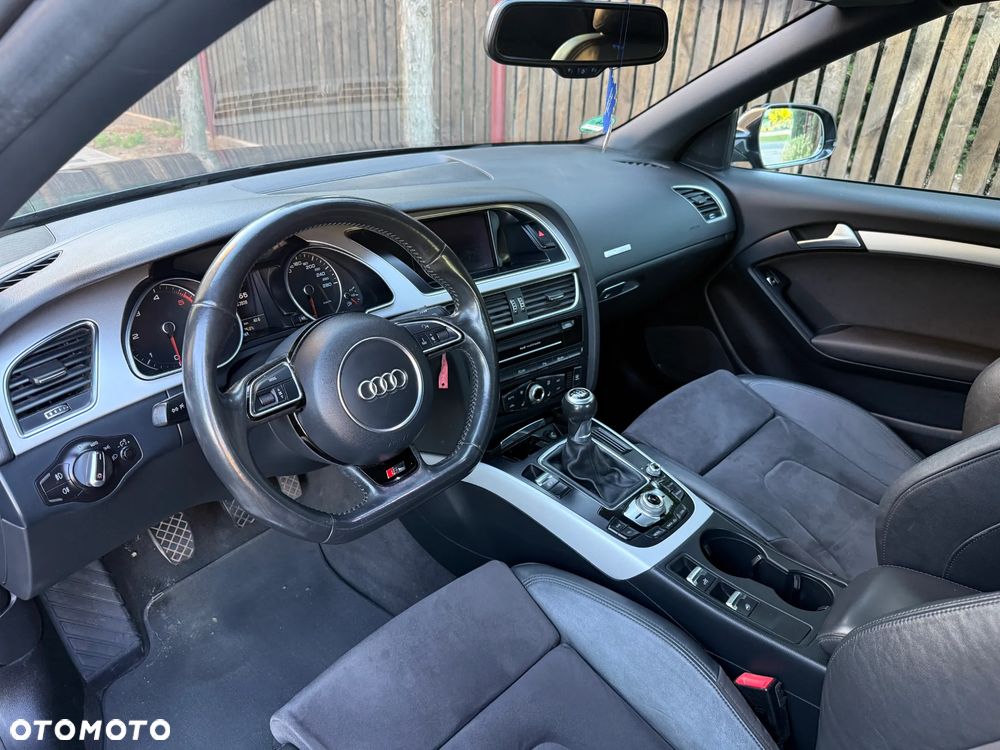 Audi A5 Cabrio 2.0 TDI DPF (clean diesel) - 10