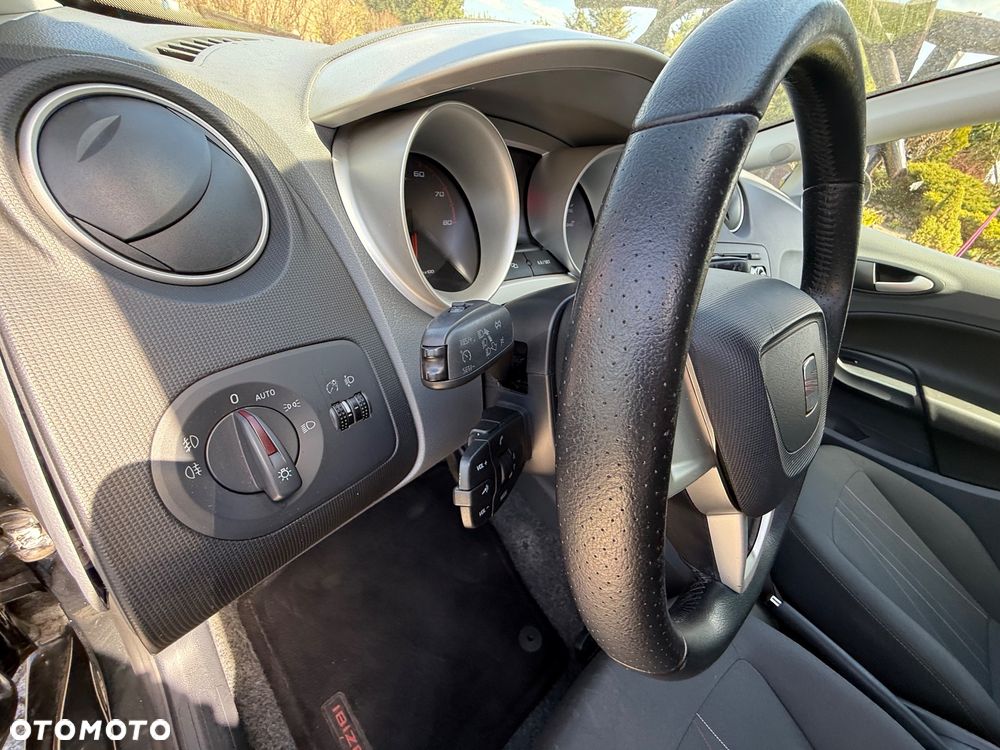 Seat Ibiza SC 1.4 16V Sport - 9