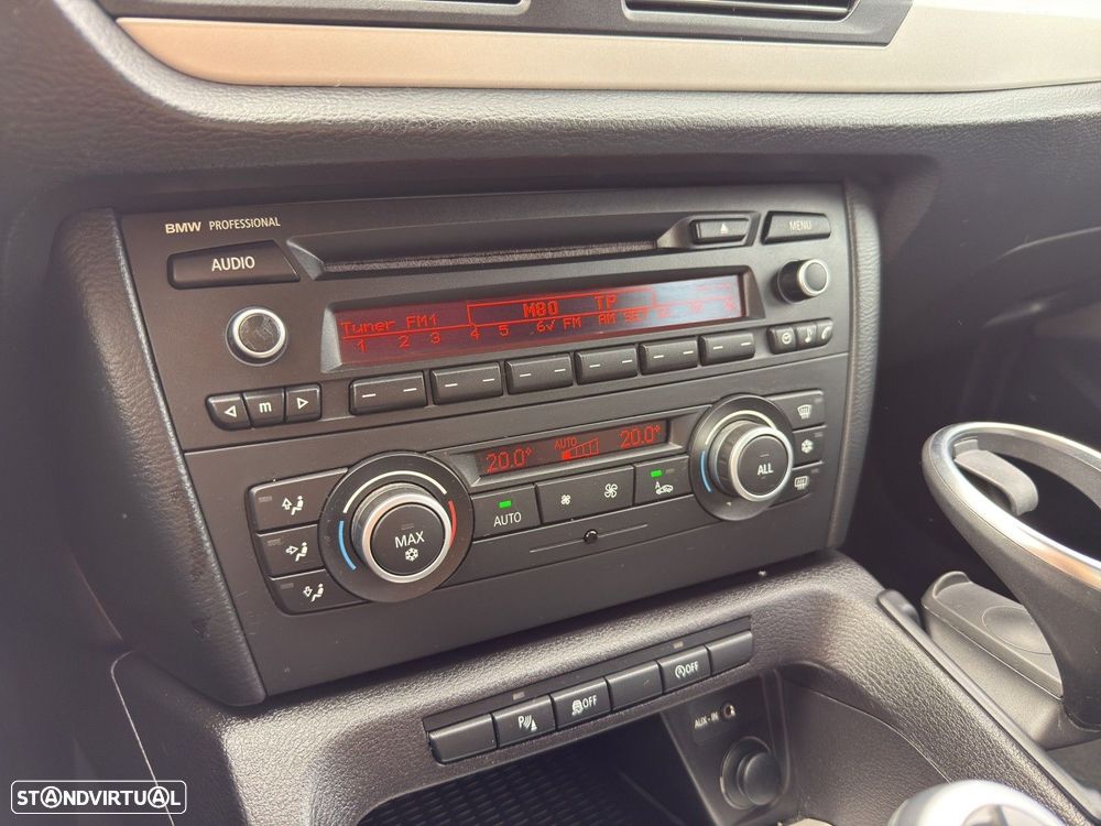 BMW X1 18 d sDrive - 13