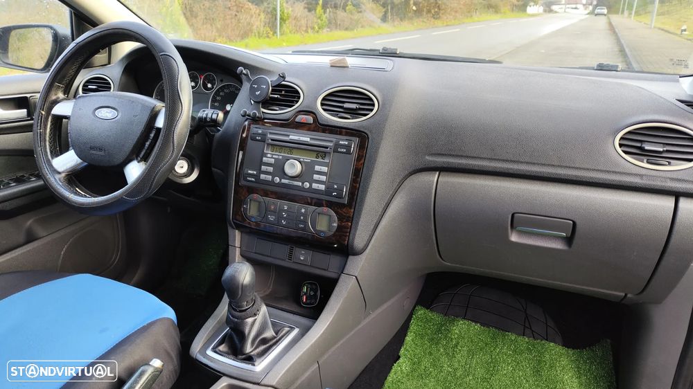 Ford Focus SW 1.6 TDCi Ghia - 16