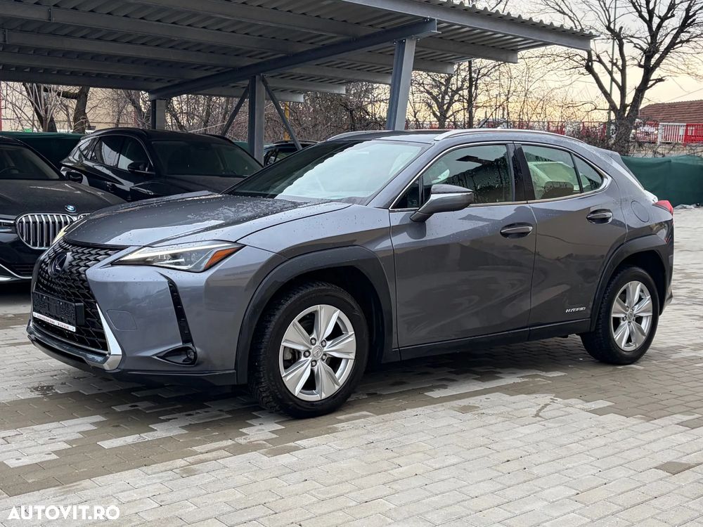 Lexus UX 250h Business Edition - 14
