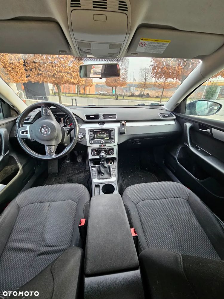 Volkswagen Passat 2.0 TDI Trendline - 3