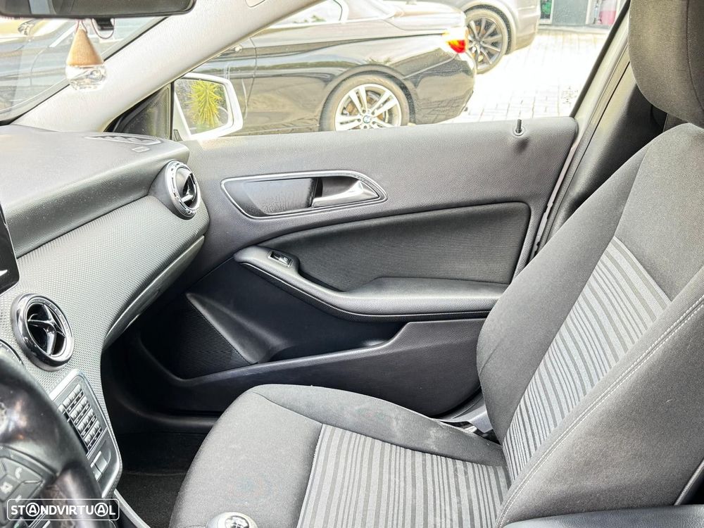 Mercedes-Benz A 180 CDI BlueEFFICIENCY - 22