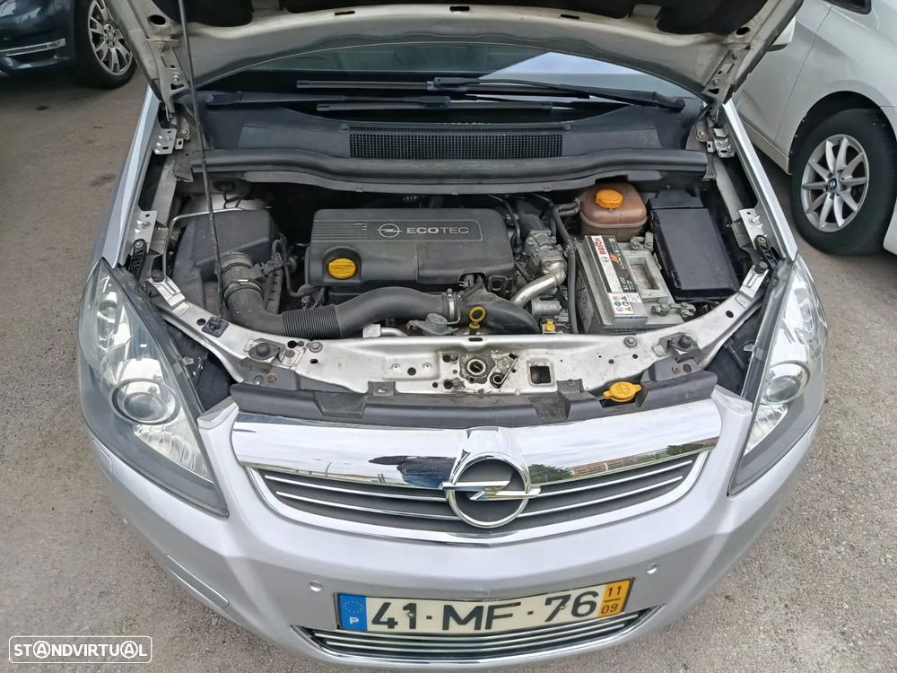 Opel Zafira 1.7 CDTi EcoFLEX - 9