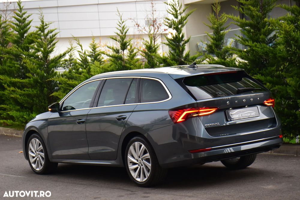 Skoda Octavia 2.0 TDI DSG Sportline - 12