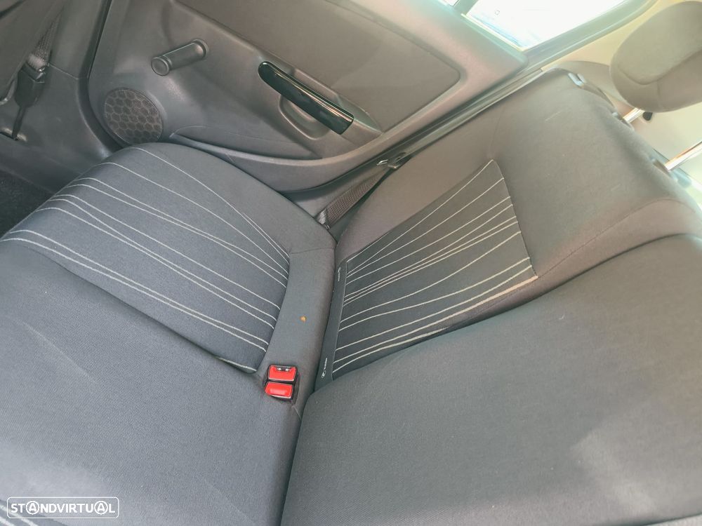Opel Corsa - 11
