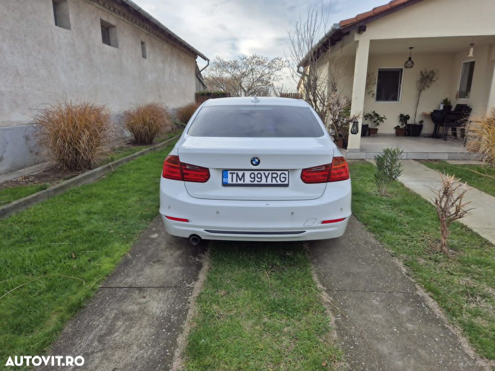 BMW Seria 3 318d - 4