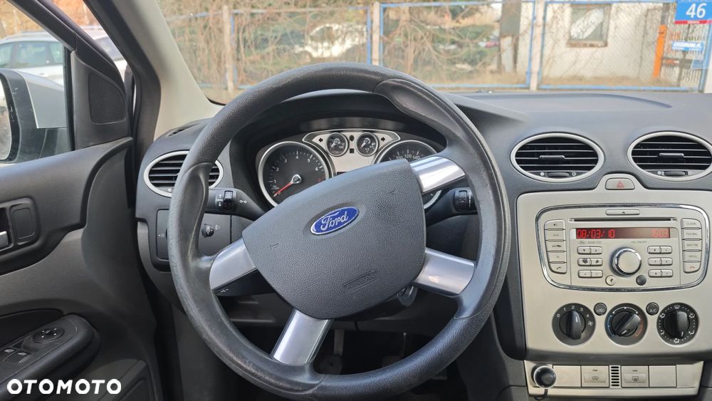 Ford Focus - 11