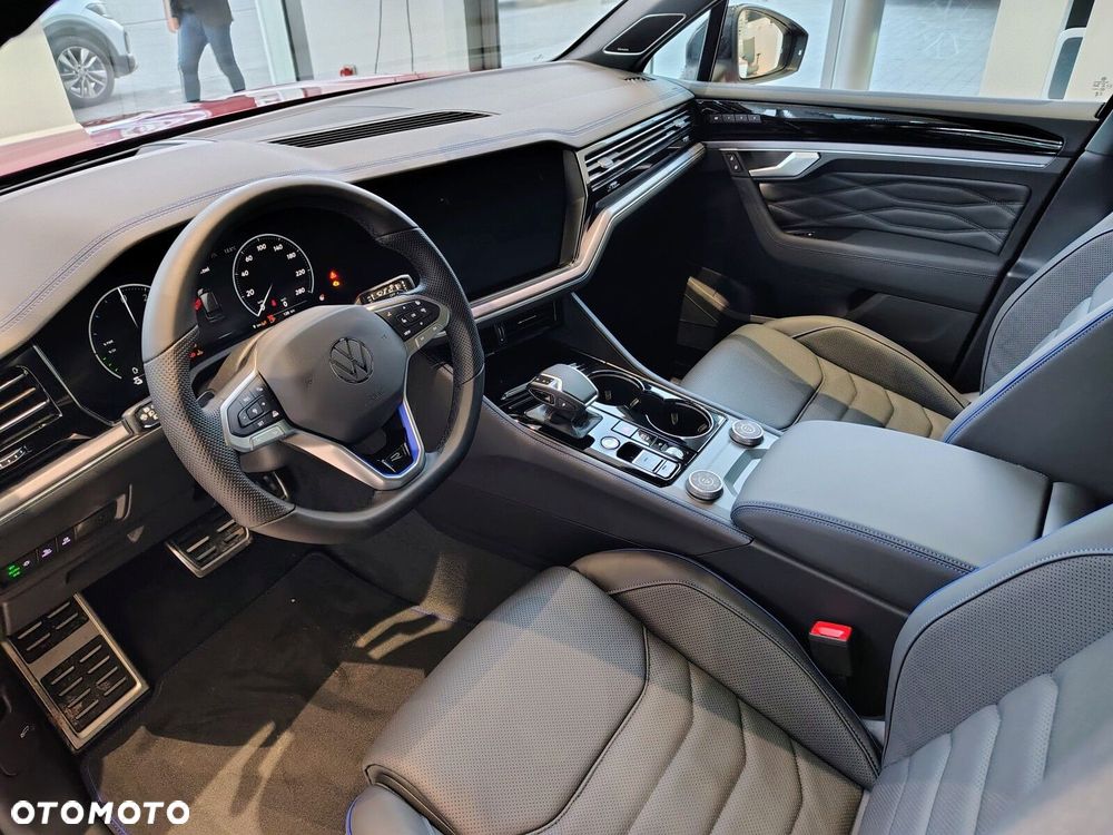 Volkswagen Touareg - 16